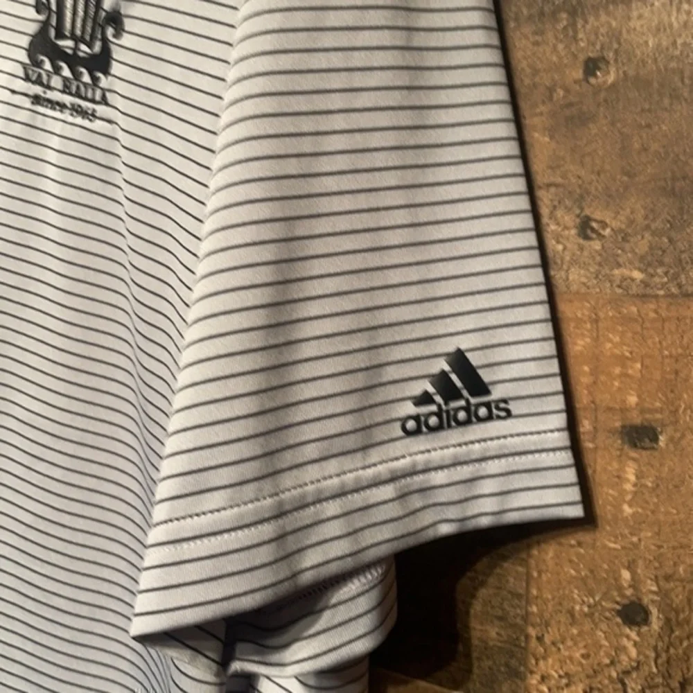 Adidas gray golf shirt size Large EUC